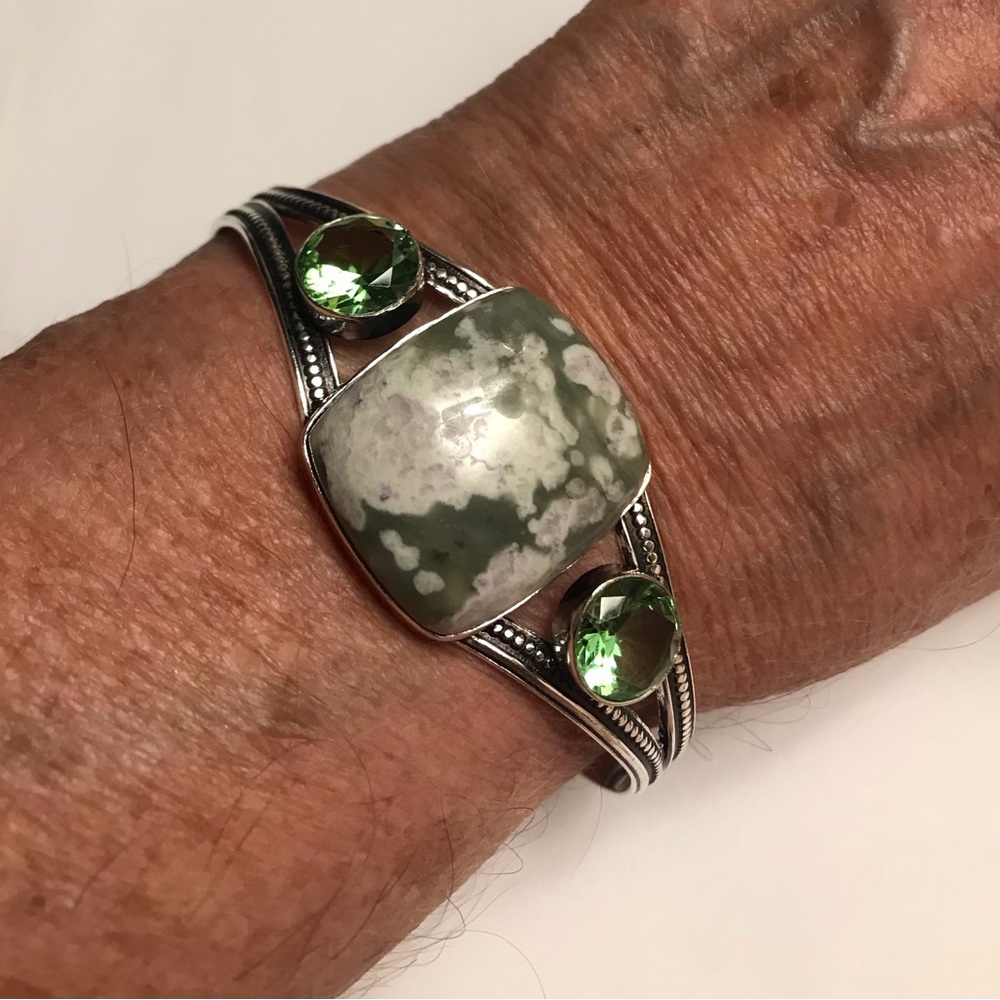 Peace Jade Tsavorite Stamped 925 Sterling Silver Cuff Bracelet